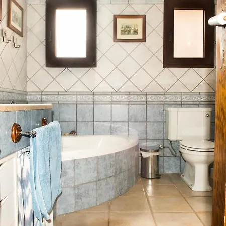 Refugi - Ideal For Family Or Friends With Pool And Games *